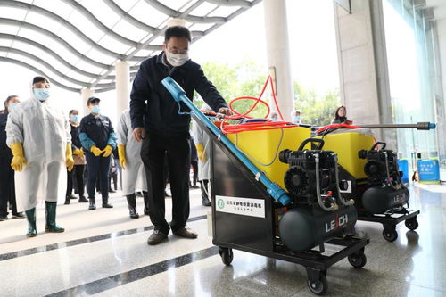 我校自主研发的新型超低量静电喷雾消毒机和强电离静电喷雾消毒机应用于疫情防控